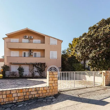 Porta * Biograd Na Moru