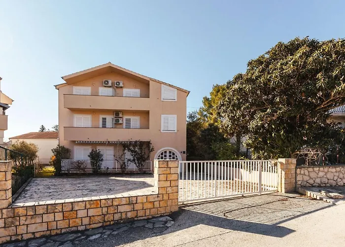 Porta * Biograd Na Moru