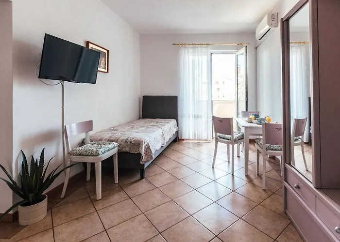 Porta Biograd Na Moru