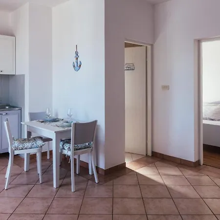 Porta Apartment *